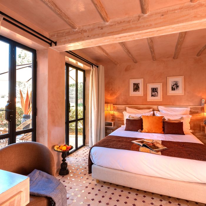 Room 8: Double Room